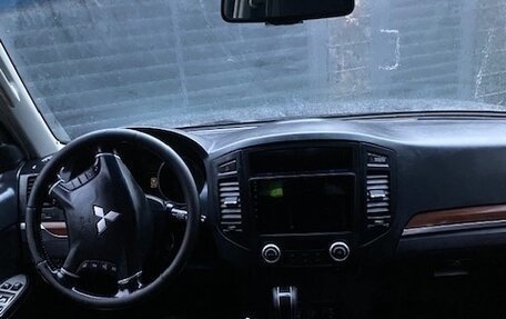 Mitsubishi Pajero IV, 2008 год, 1 300 000 рублей, 16 фотография