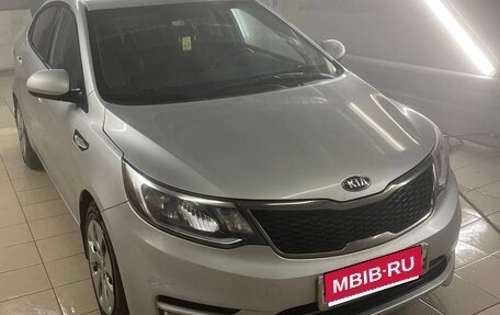 KIA Rio III рестайлинг, 2015 год, 1 050 000 рублей, 1 фотография
