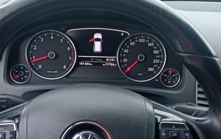 Volkswagen Touareg III, 2012 год, 1 800 000 рублей, 3 фотография