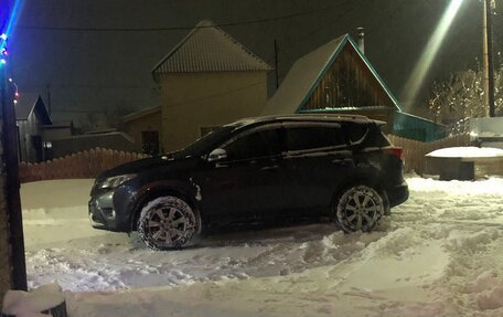 Toyota RAV4, 2013 год, 2 350 000 рублей, 2 фотография