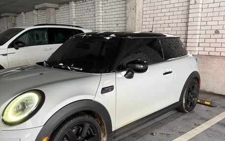 MINI Hatch, 2021 год, 3 070 000 рублей, 2 фотография