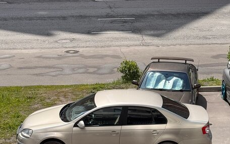 Volkswagen Jetta VI, 2008 год, 749 000 рублей, 4 фотография