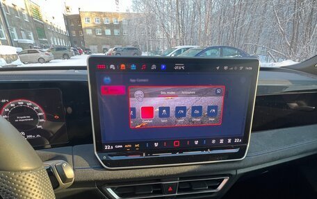 Volkswagen Tiguan, 2025 год, 3 650 000 рублей, 17 фотография