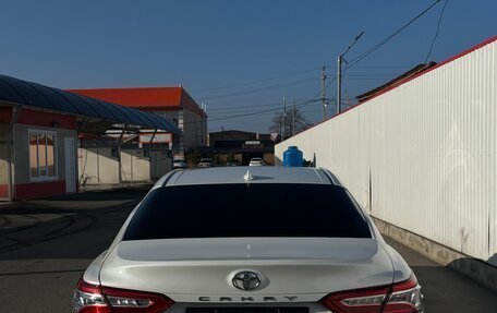 Toyota Camry, 2020 год, 3 000 000 рублей, 3 фотография