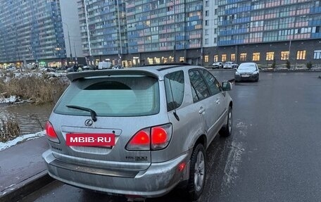 Lexus RX IV рестайлинг, 2001 год, 750 000 рублей, 11 фотография