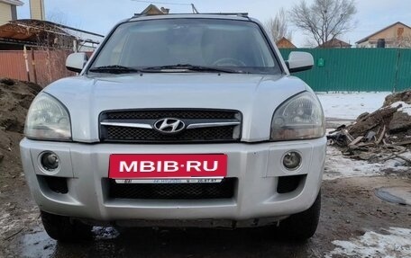 Hyundai Tucson III, 2008 год, 700 000 рублей, 1 фотография