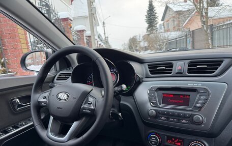 KIA Rio III рестайлинг, 2013 год, 880 000 рублей, 10 фотография
