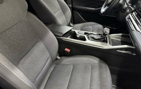 Geely Emgrand, 2024 год, 1 700 000 рублей, 9 фотография