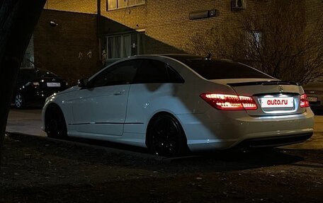Mercedes-Benz E-Класс, 2013 год, 2 100 000 рублей, 4 фотография