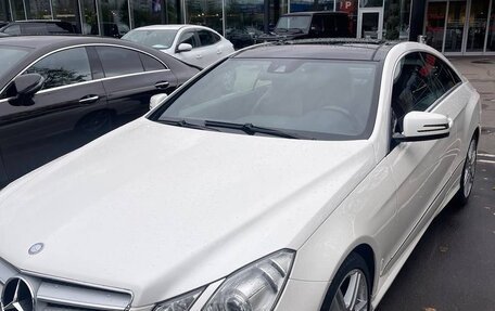 Mercedes-Benz E-Класс, 2013 год, 2 100 000 рублей, 14 фотография