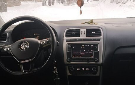 Volkswagen Polo VI (EU Market), 2018 год, 1 750 000 рублей, 9 фотография