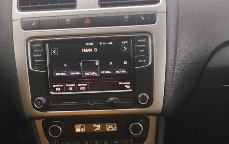 Volkswagen Polo VI (EU Market), 2018 год, 1 750 000 рублей, 12 фотография