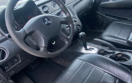 Mitsubishi Outlander III рестайлинг 3, 2003 год, 450 000 рублей, 7 фотография