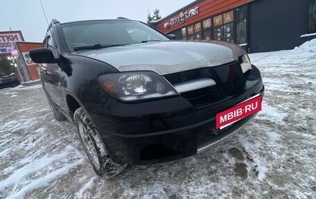 Mitsubishi Outlander III рестайлинг 3, 2003 год, 450 000 рублей, 2 фотография