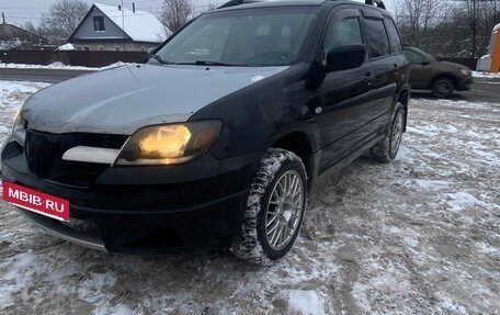 Mitsubishi Outlander III рестайлинг 3, 2003 год, 450 000 рублей, 4 фотография