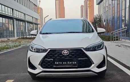 Toyota Yaris XP150 рестайлинг, 2022 год, 1 452 362 рублей, 2 фотография