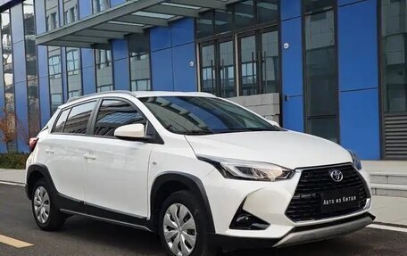 Toyota Yaris XP150 рестайлинг, 2022 год, 1 452 362 рублей, 3 фотография