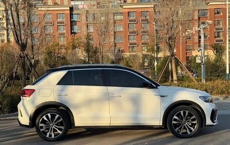 Volkswagen T-Roc I, 2022 год, 1 886 002 рублей, 4 фотография