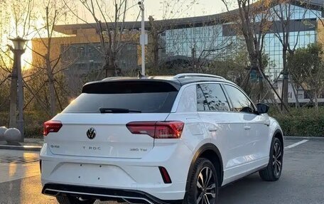 Volkswagen T-Roc I, 2022 год, 1 886 002 рублей, 5 фотография