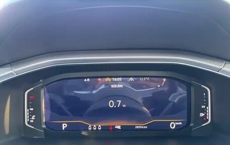 Volkswagen T-Roc I, 2022 год, 1 886 002 рублей, 14 фотография