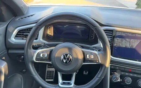 Volkswagen T-Roc I, 2022 год, 1 886 002 рублей, 9 фотография