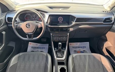 Volkswagen T-Cross I, 2023 год, 1 579 004 рублей, 9 фотография