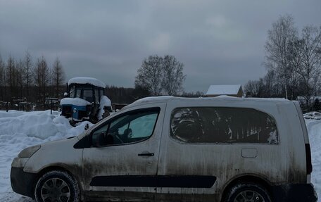 Peugeot Partner II рестайлинг 2, 2012 год, 530 000 рублей, 6 фотография