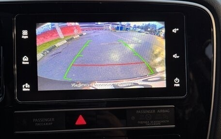 Mitsubishi Outlander III рестайлинг 3, 2019 год, 2 550 000 рублей, 17 фотография