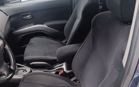 Mitsubishi Outlander III рестайлинг 3, 2008 год, 850 000 рублей, 10 фотография