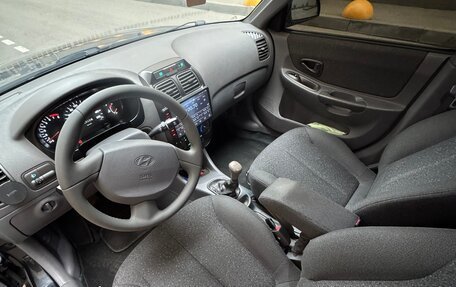 Hyundai Accent II, 2011 год, 900 000 рублей, 8 фотография