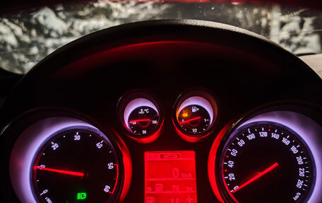 Opel Insignia II рестайлинг, 2011 год, 699 000 рублей, 6 фотография