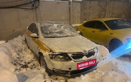 Skoda Rapid I, 2018 год, 330 000 рублей, 7 фотография