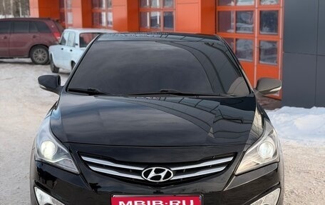 Hyundai Solaris II рестайлинг, 2015 год, 849 000 рублей, 1 фотография