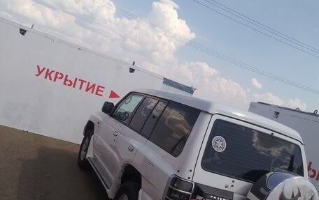 Mitsubishi Pajero III рестайлинг, 1998 год, 400 000 рублей, 19 фотография