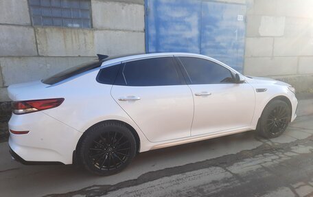 KIA Optima IV, 2018 год, 2 100 000 рублей, 2 фотография