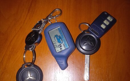 Mitsubishi Colt VI рестайлинг, 2004 год, 350 000 рублей, 9 фотография