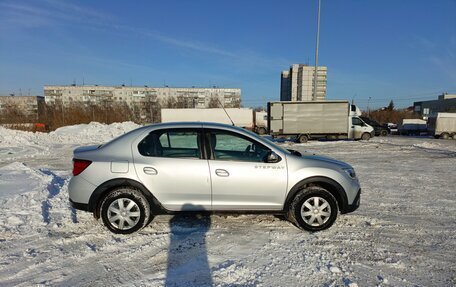 Renault Logan II, 2019 год, 950 000 рублей, 4 фотография