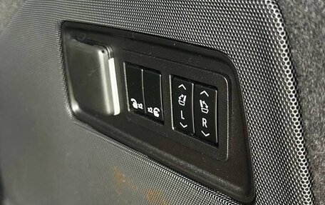 Cadillac Escalade V, 2021 год, 11 000 000 рублей, 13 фотография