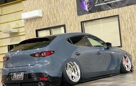 Mazda 3, 2019 год, 1 140 670 рублей, 11 фотография