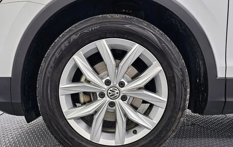 Volkswagen Tiguan II, 2020 год, 2 458 000 рублей, 5 фотография