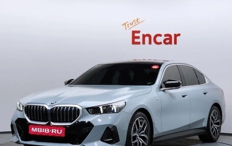 BMW 5 серия, 2025 год, 7 460 000 рублей, 1 фотография