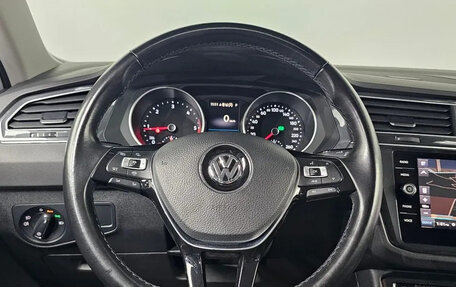 Volkswagen Tiguan II, 2020 год, 2 458 000 рублей, 14 фотография