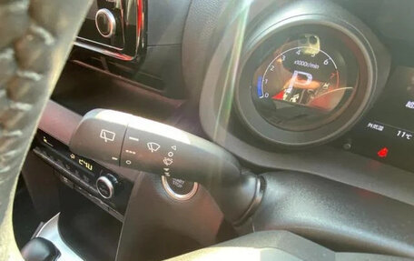 Toyota Yaris Cross, 2021 год, 1 799 099 рублей, 12 фотография