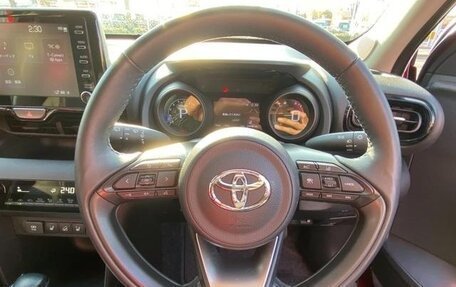 Toyota Yaris Cross, 2021 год, 1 799 099 рублей, 10 фотография