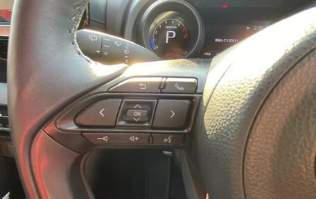 Toyota Yaris Cross, 2021 год, 1 799 099 рублей, 14 фотография