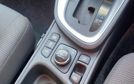 Toyota Yaris Cross, 2021 год, 1 799 099 рублей, 18 фотография