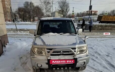 Mitsubishi Pajero iO, 2001 год, 452 000 рублей, 4 фотография