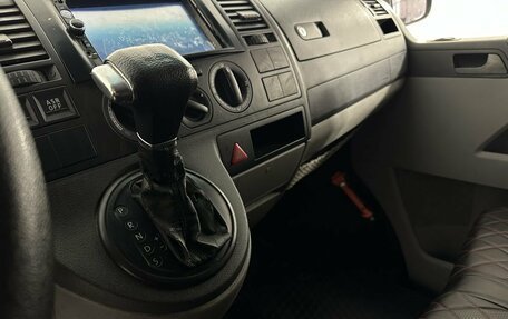 Volkswagen Transporter T5 рестайлинг, 2008 год, 800 000 рублей, 12 фотография