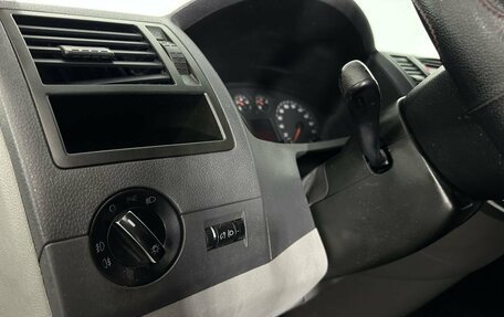 Volkswagen Transporter T5 рестайлинг, 2008 год, 800 000 рублей, 8 фотография