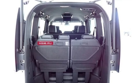 Honda Stepwgn, 2022 год, 2 450 125 рублей, 29 фотография